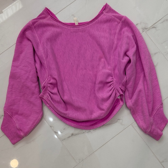 Free People Tops - Free People Fuchsia Long Sleeve Sweatshirt size XS